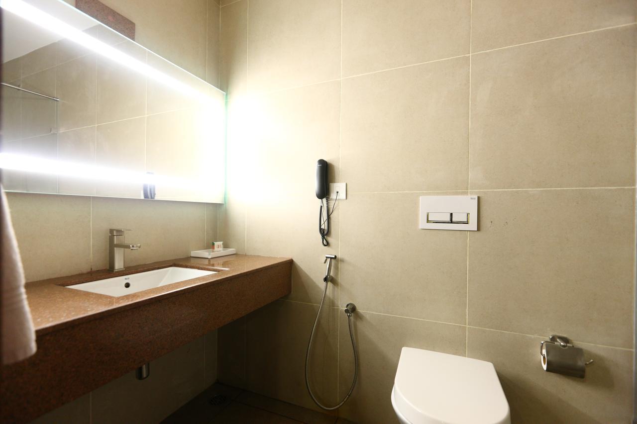 צ'נאי Fabhotel Prime Adore Residency מראה חיצוני תמונה